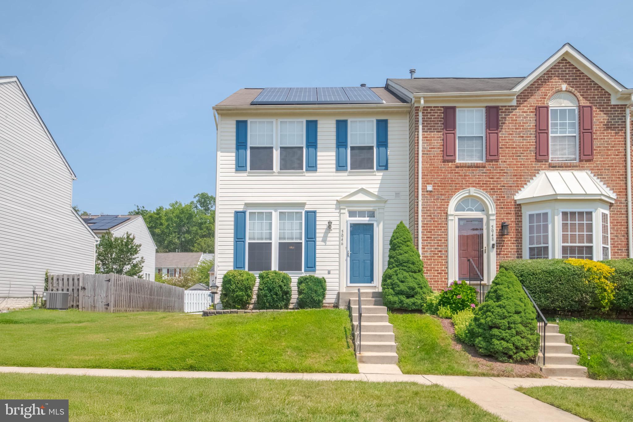 HOLLY WOODS - Residential