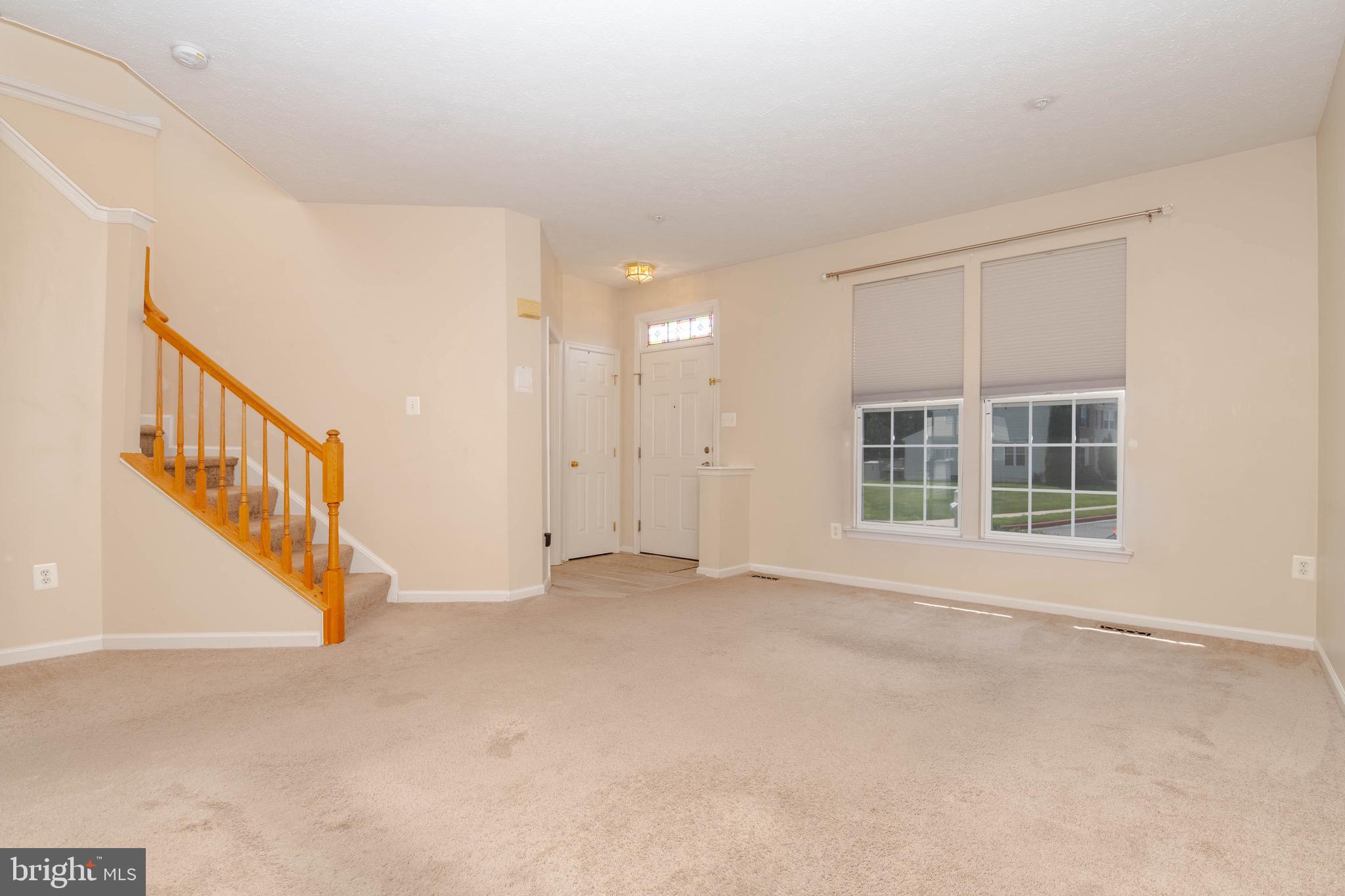 HOLLY WOODS - Residential