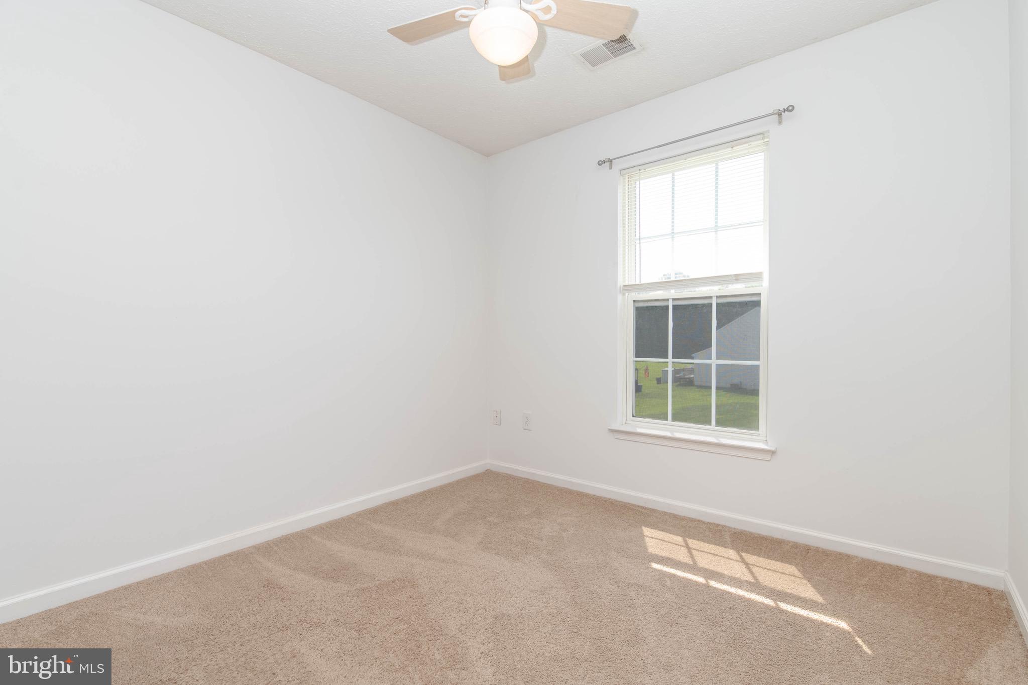 HOLLY WOODS - Residential