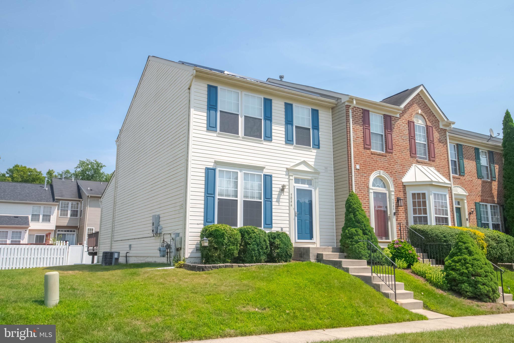 HOLLY WOODS - Residential