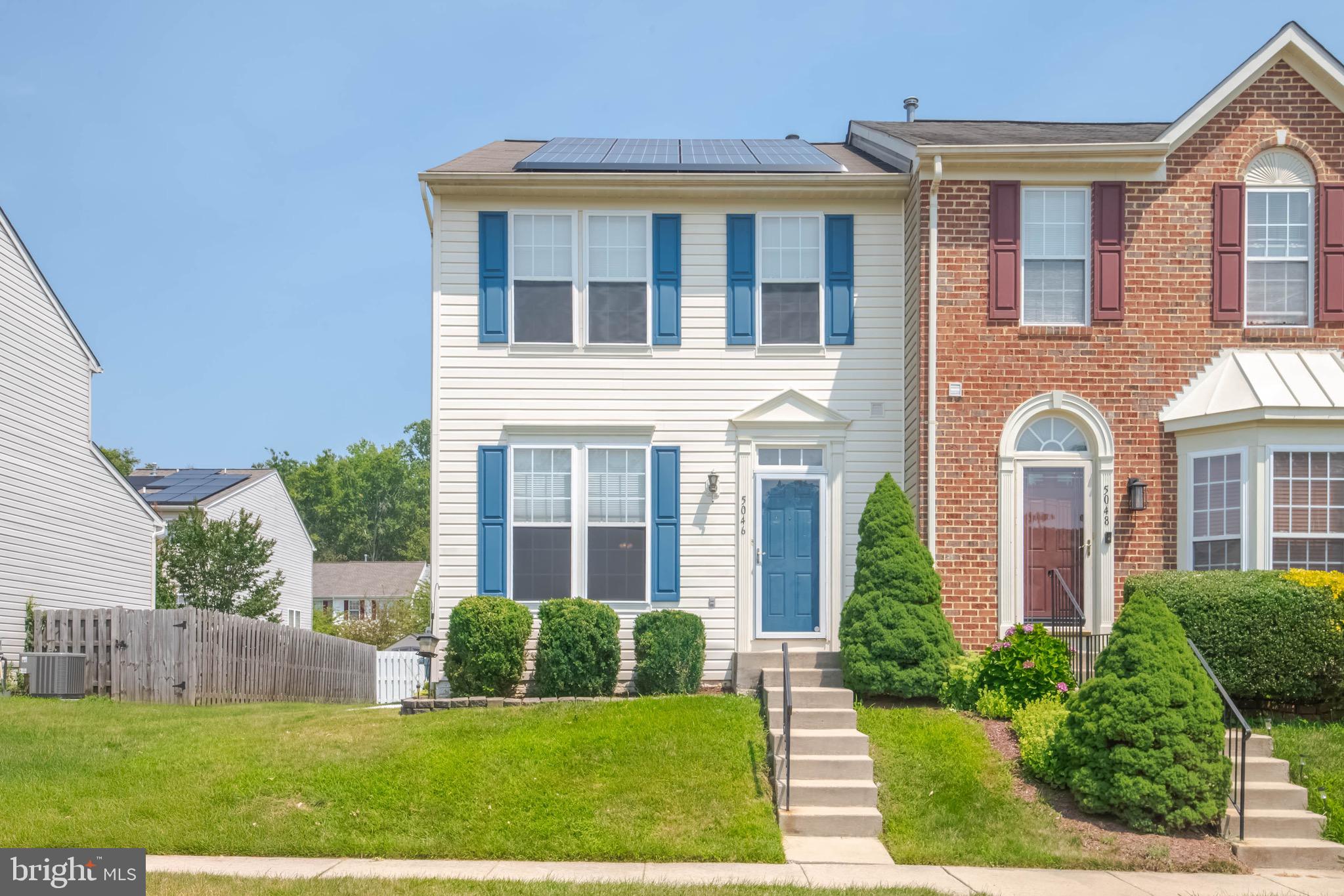HOLLY WOODS - Residential