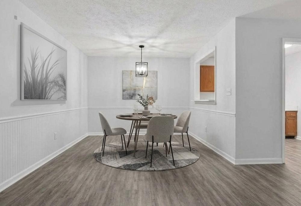 HUNTERS CROSSING - Residential
