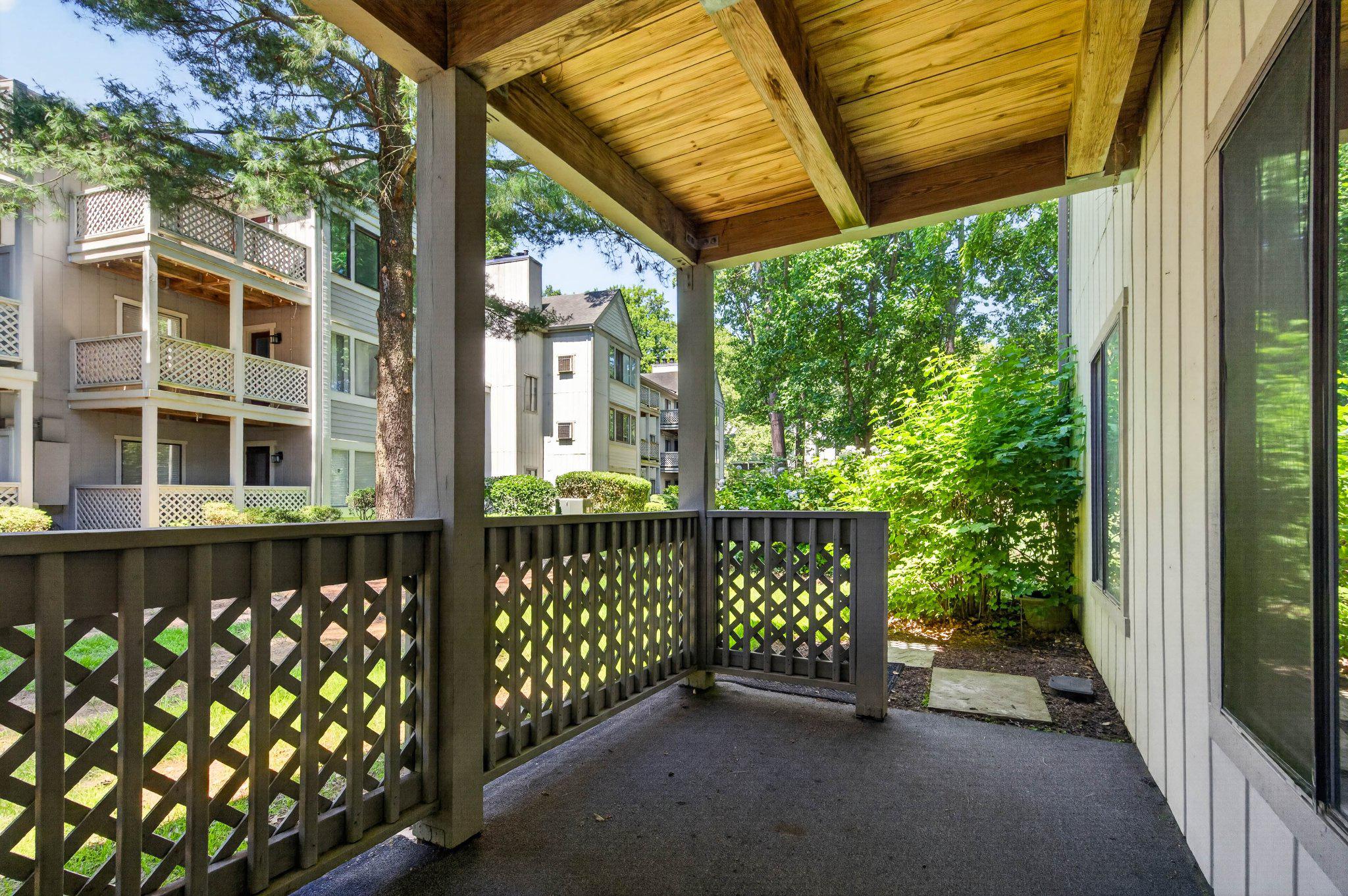 HUNTERS CROSSING - Residential