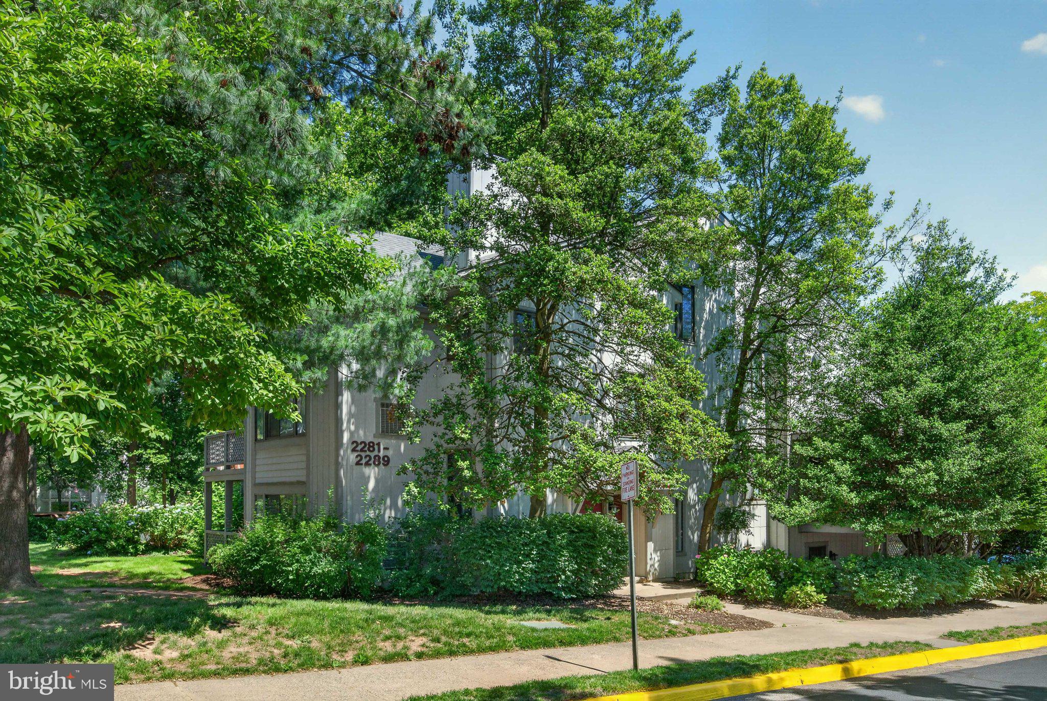 HUNTERS CROSSING - Residential