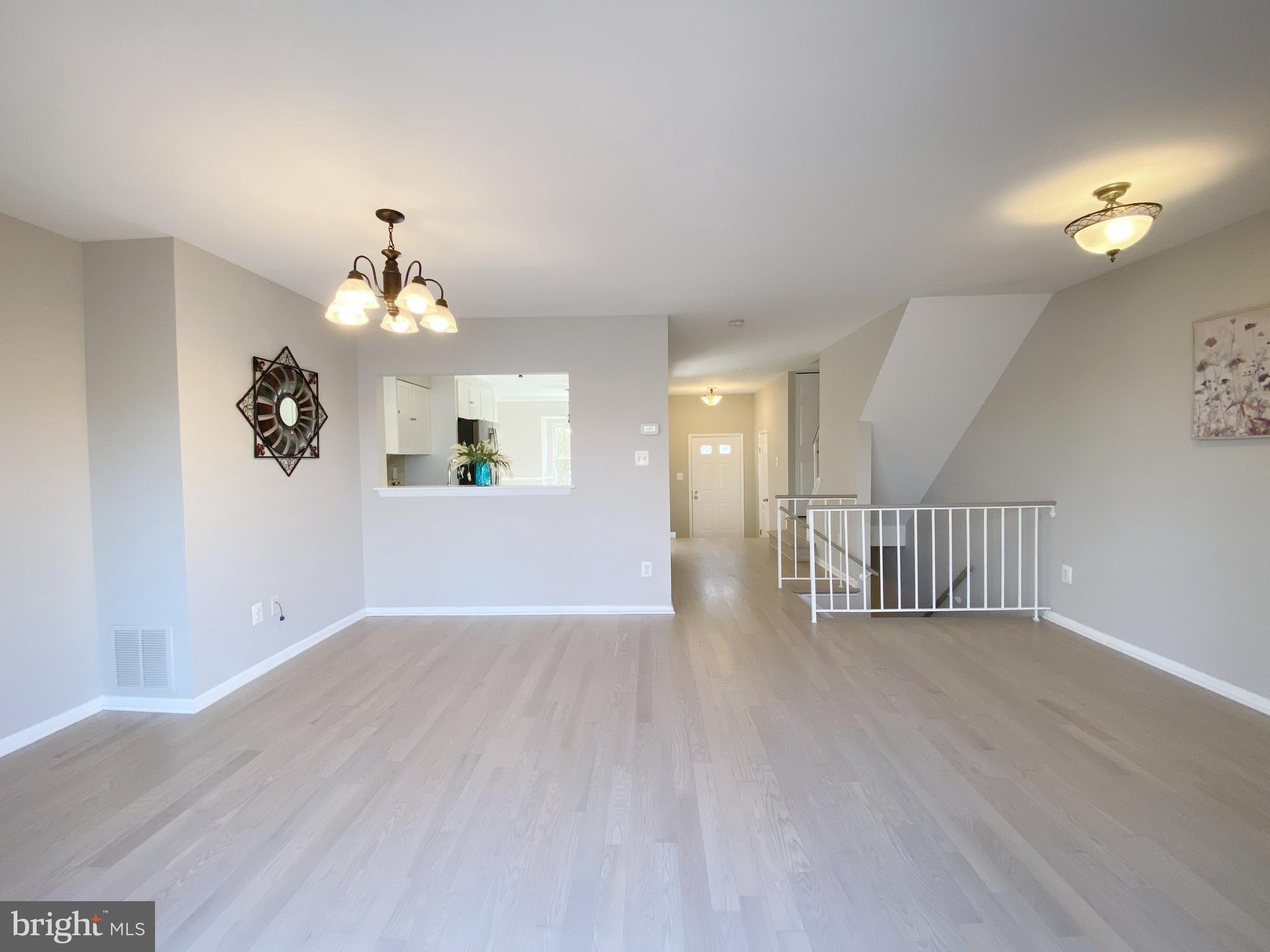 WILLOW COVE TOWNHOMES - Residential