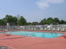 MEADOWS OF CHANTILLY - Residential