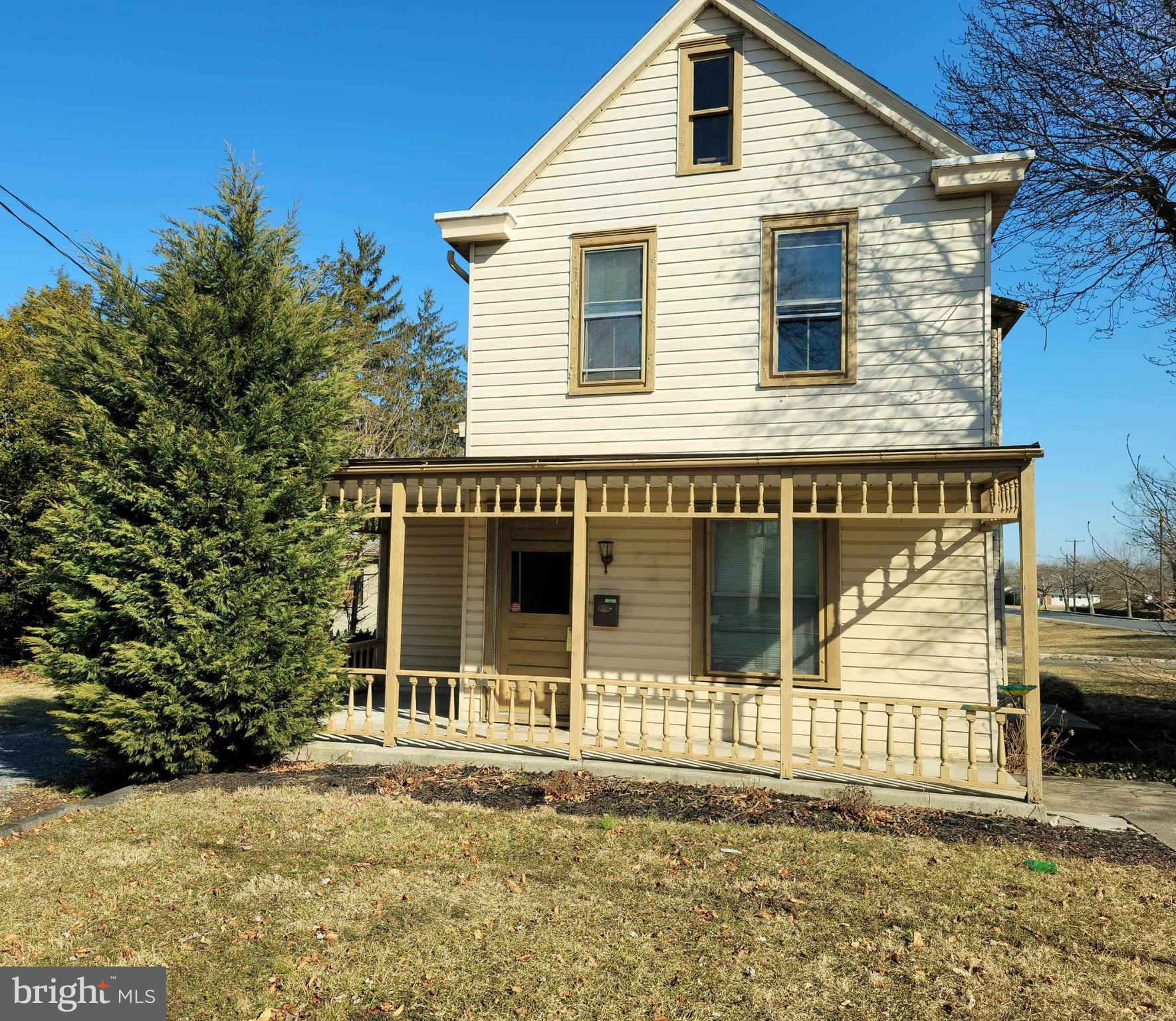 If you need space, this is the one for you. Spacious two-story in the borough of Carlisle, ready for new owners. Three bedrooms; two and a half baths. Convenient in-town location. Just minutes to grocery, gas, and main highways. Add your personal touches to this solid home with a newer roof. Mechanicals are in good condition.