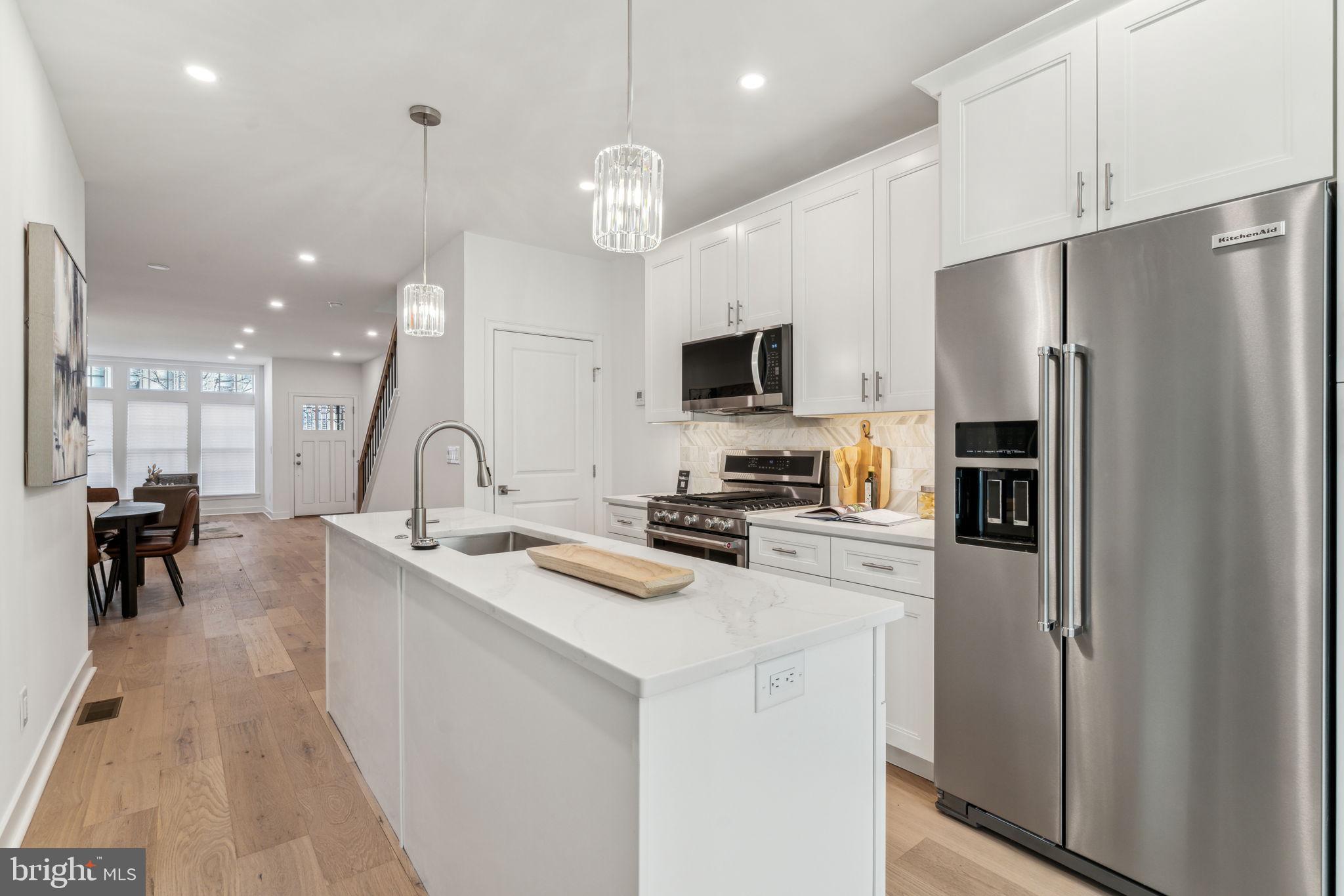 BELLA VISTA - Residential