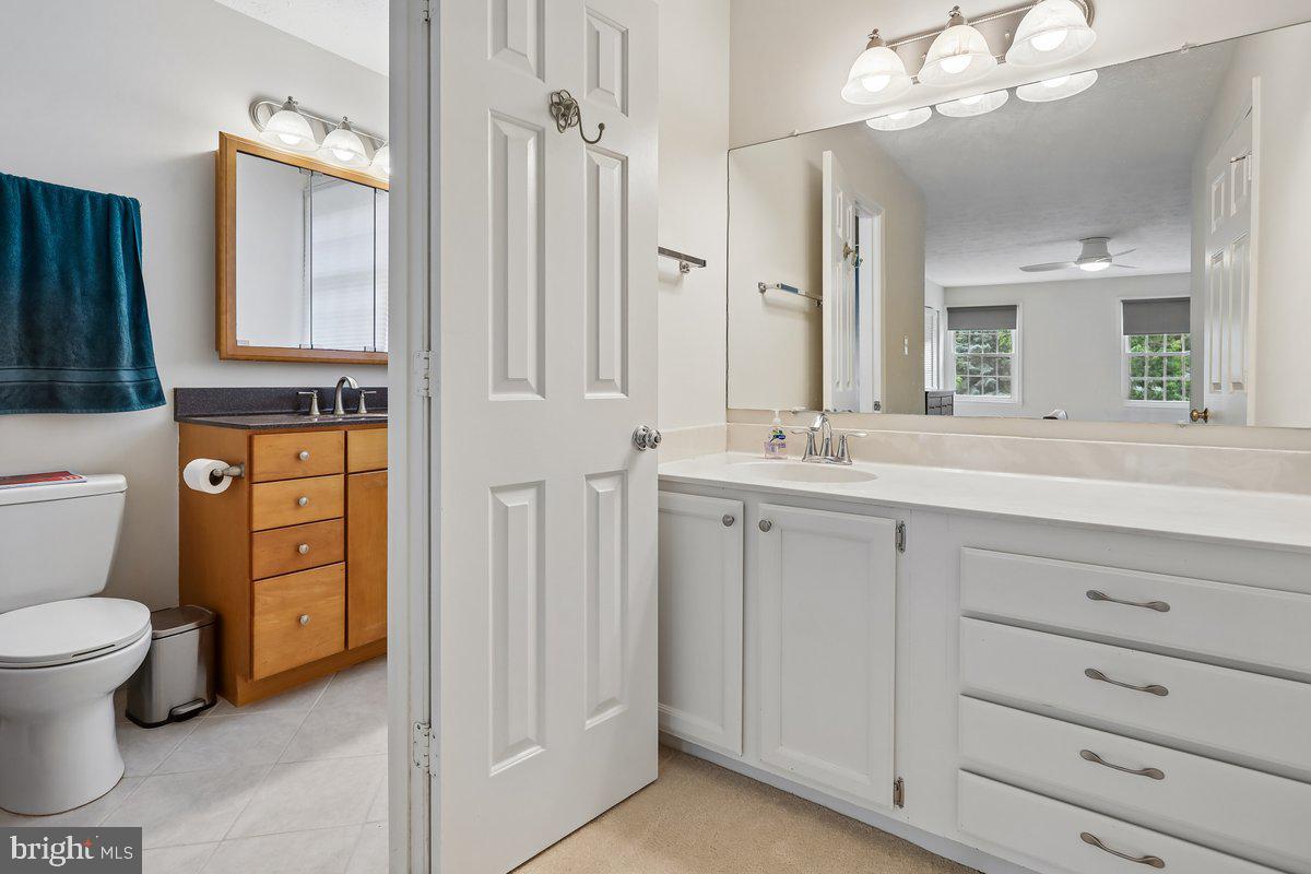 BARKER HILL - Residential
