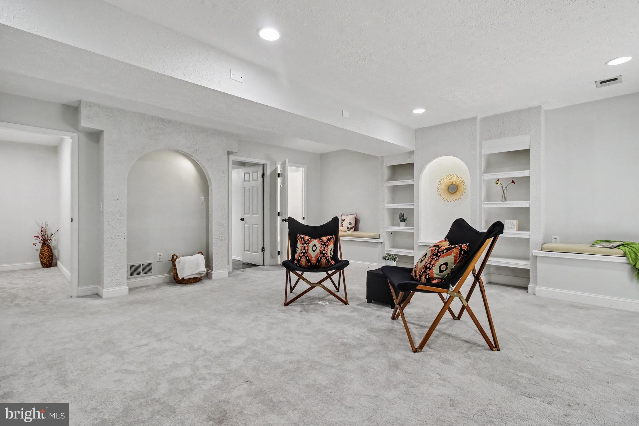 VALLEYWOOD AT FIVE FARMS - Residential