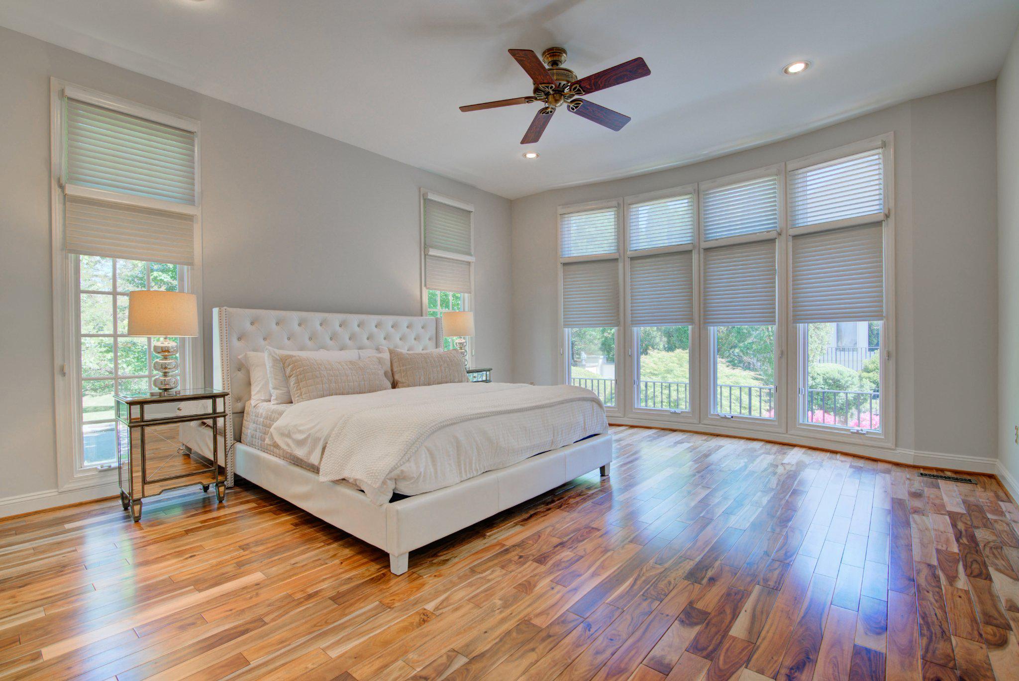 RIVER CREEK - Residential