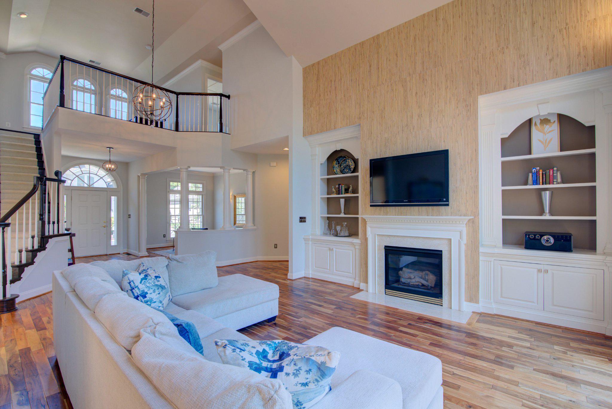 RIVER CREEK - Residential