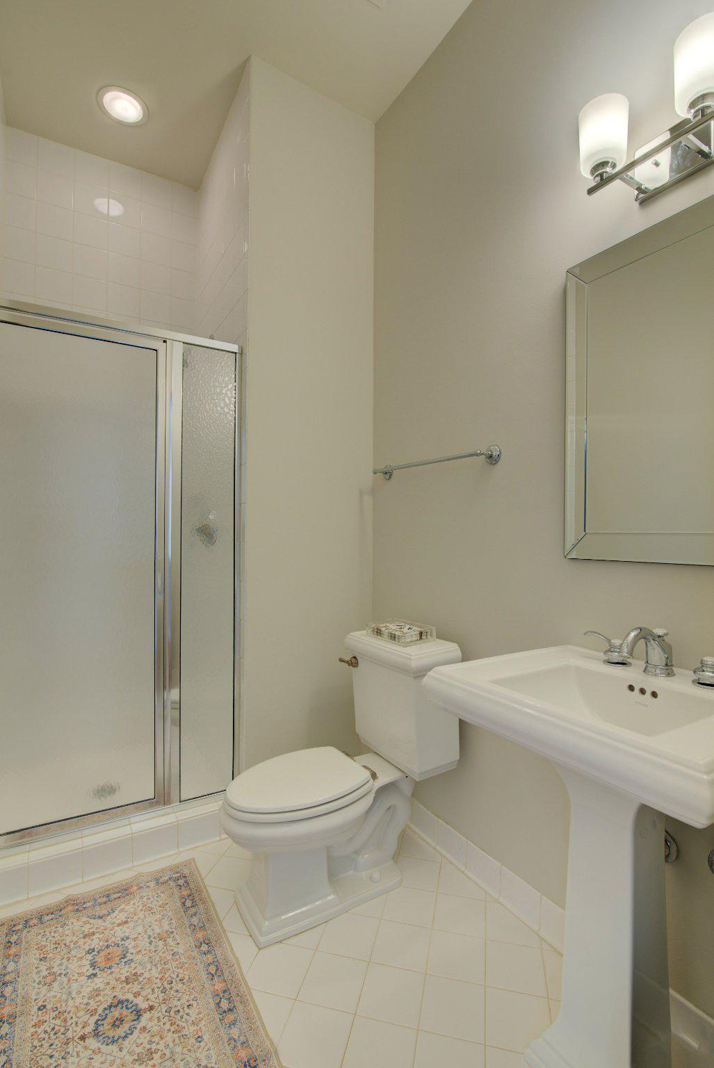 RIVER CREEK - Residential