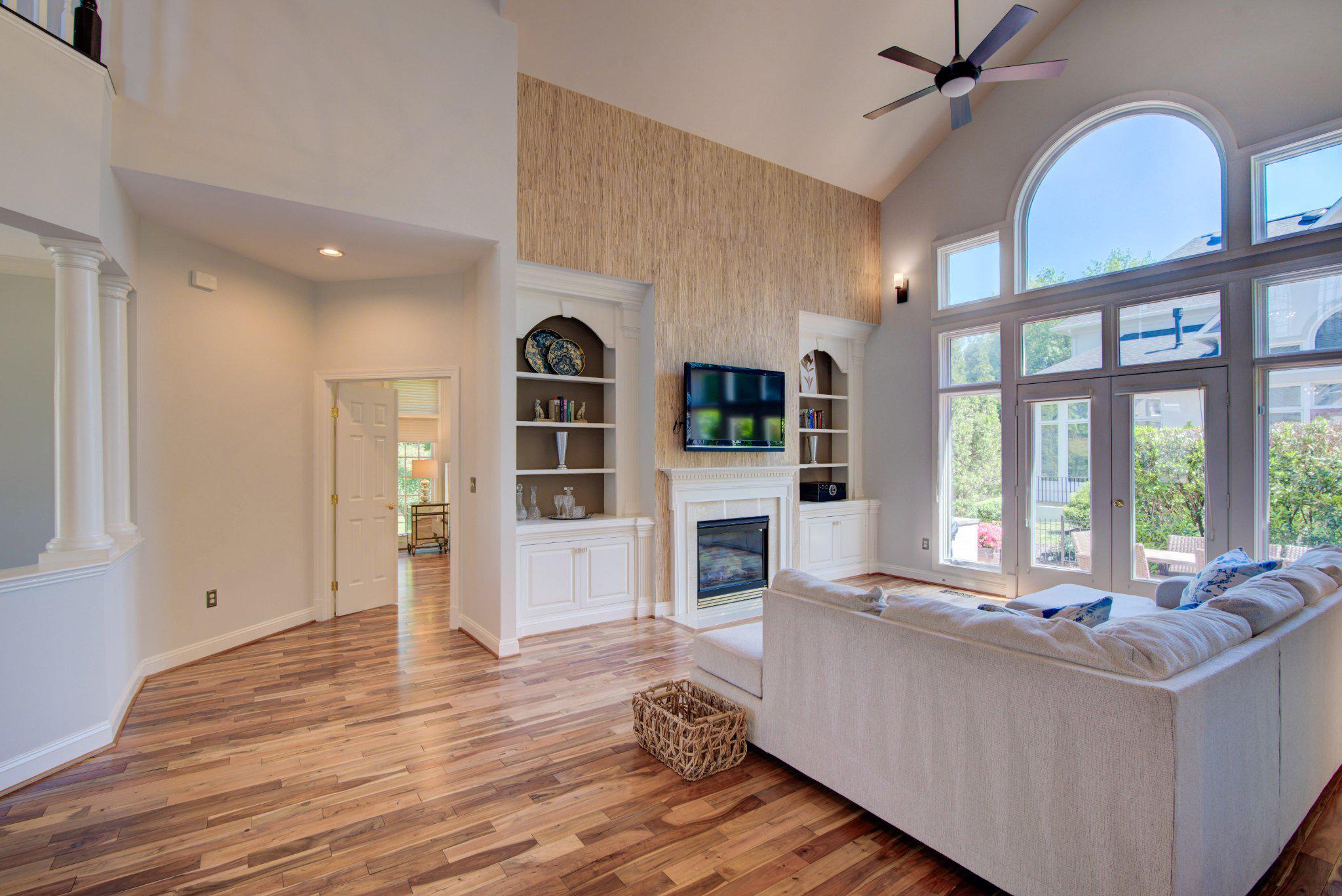 RIVER CREEK - Residential