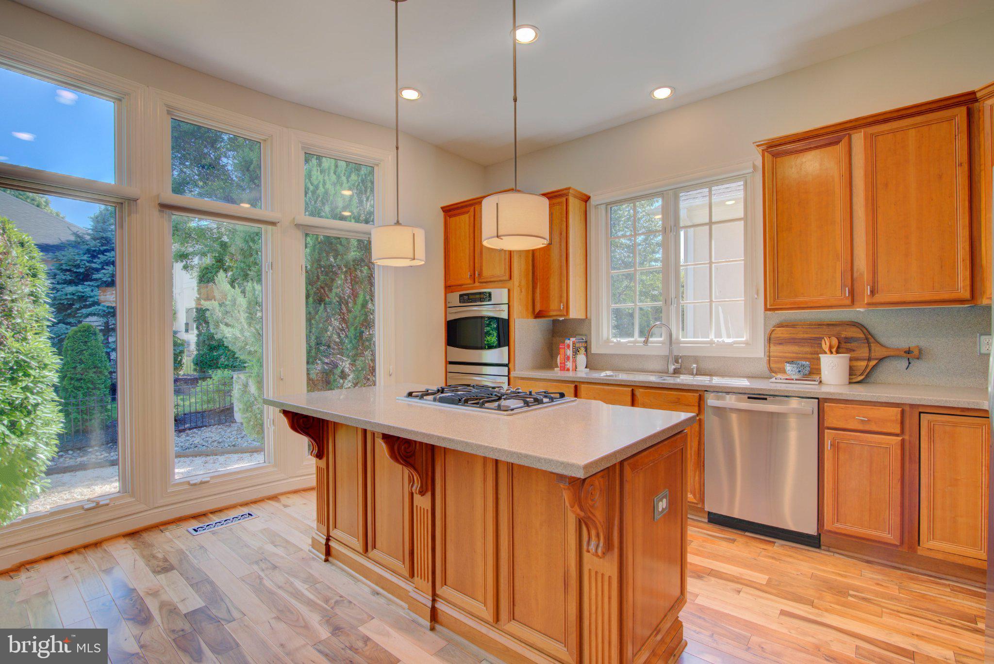RIVER CREEK - Residential