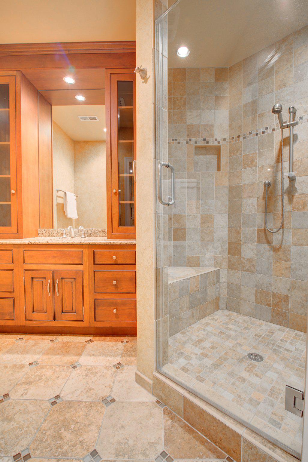 RIVER CREEK - Residential