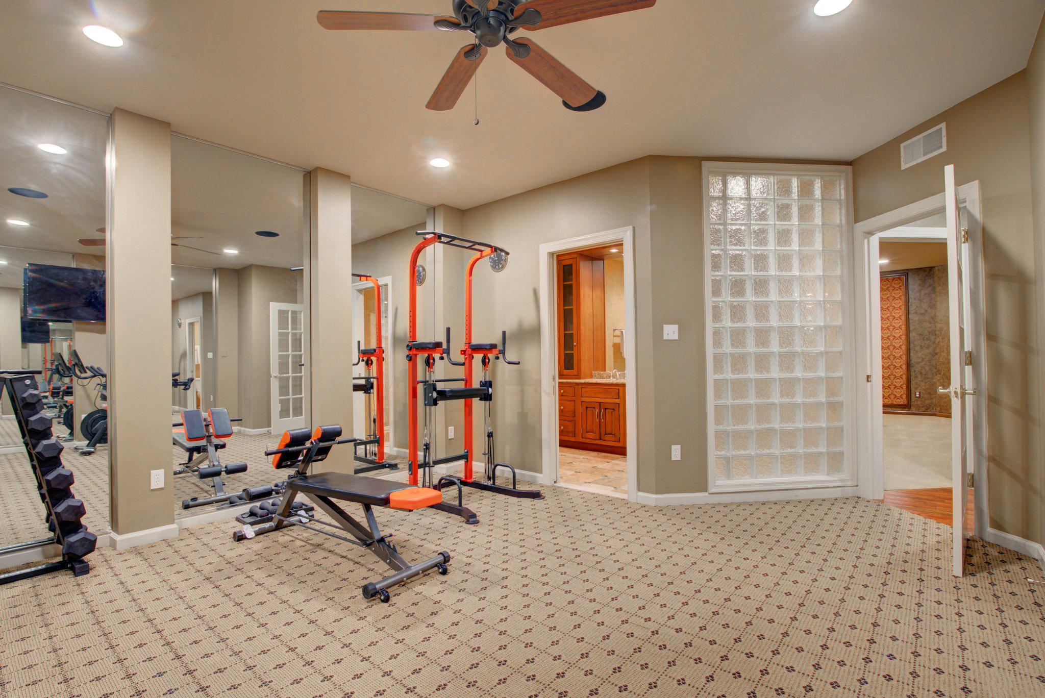 RIVER CREEK - Residential