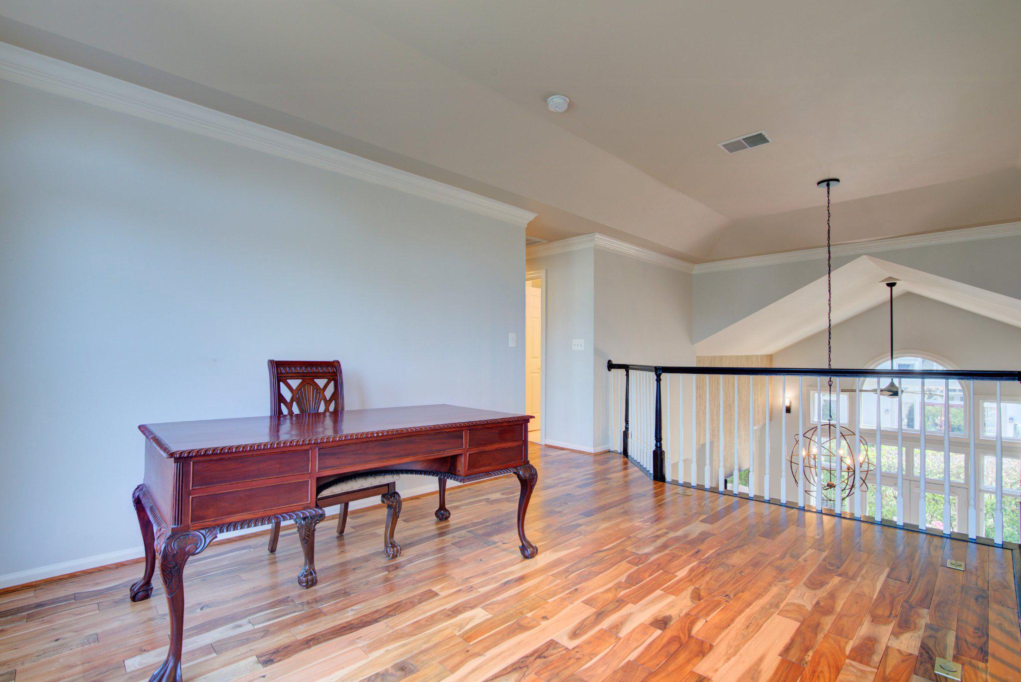 RIVER CREEK - Residential