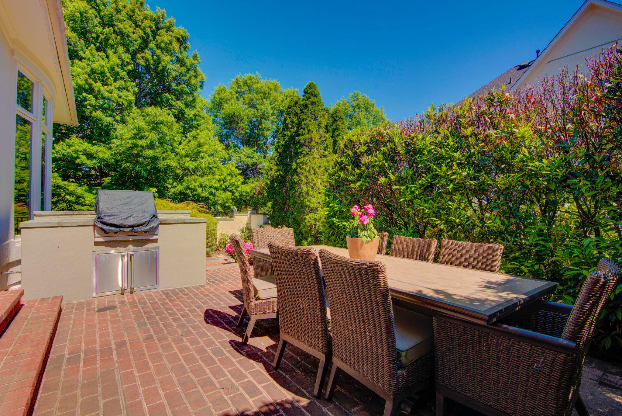 RIVER CREEK - Residential