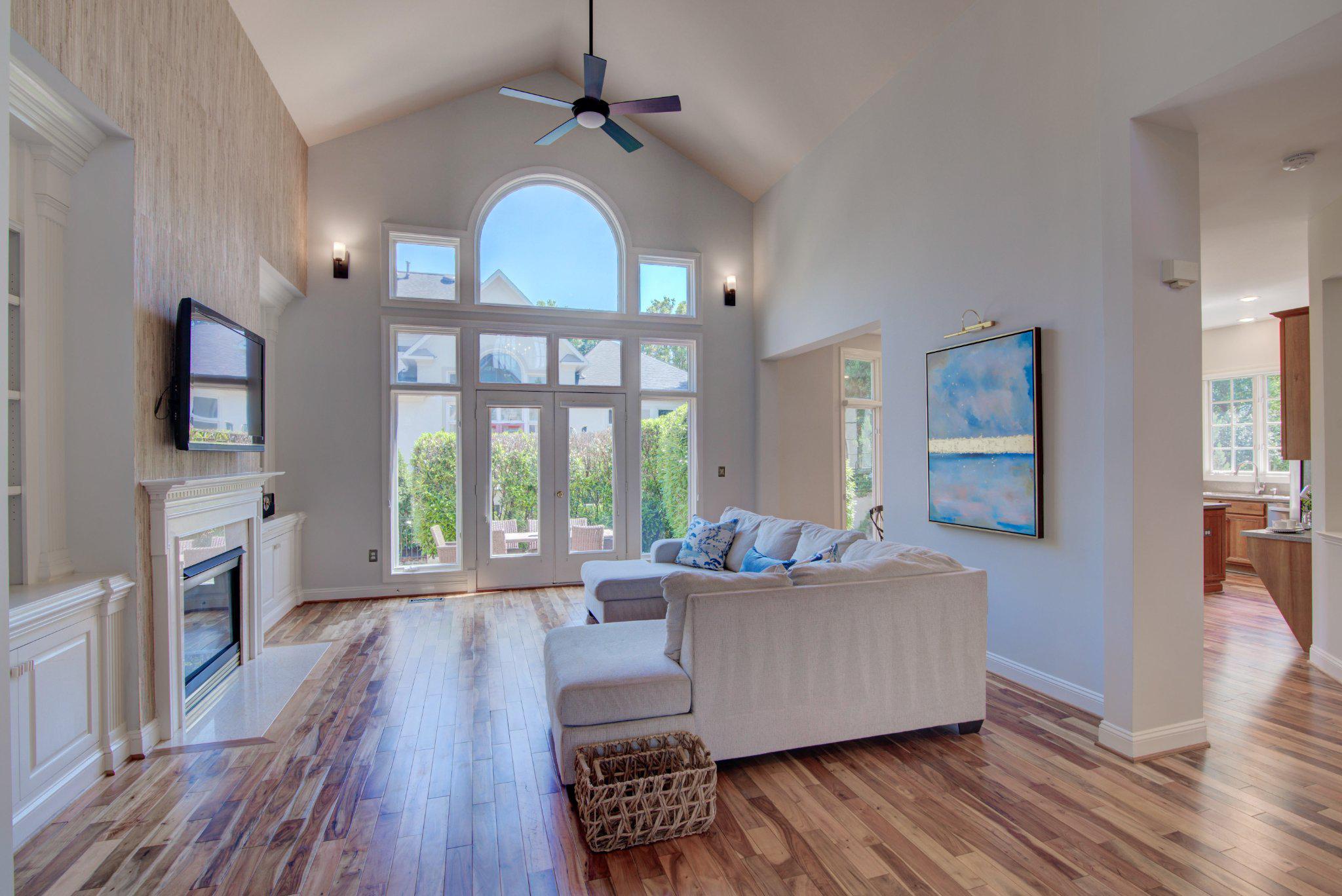 RIVER CREEK - Residential