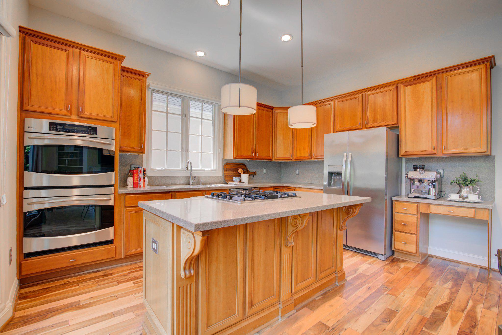 RIVER CREEK - Residential