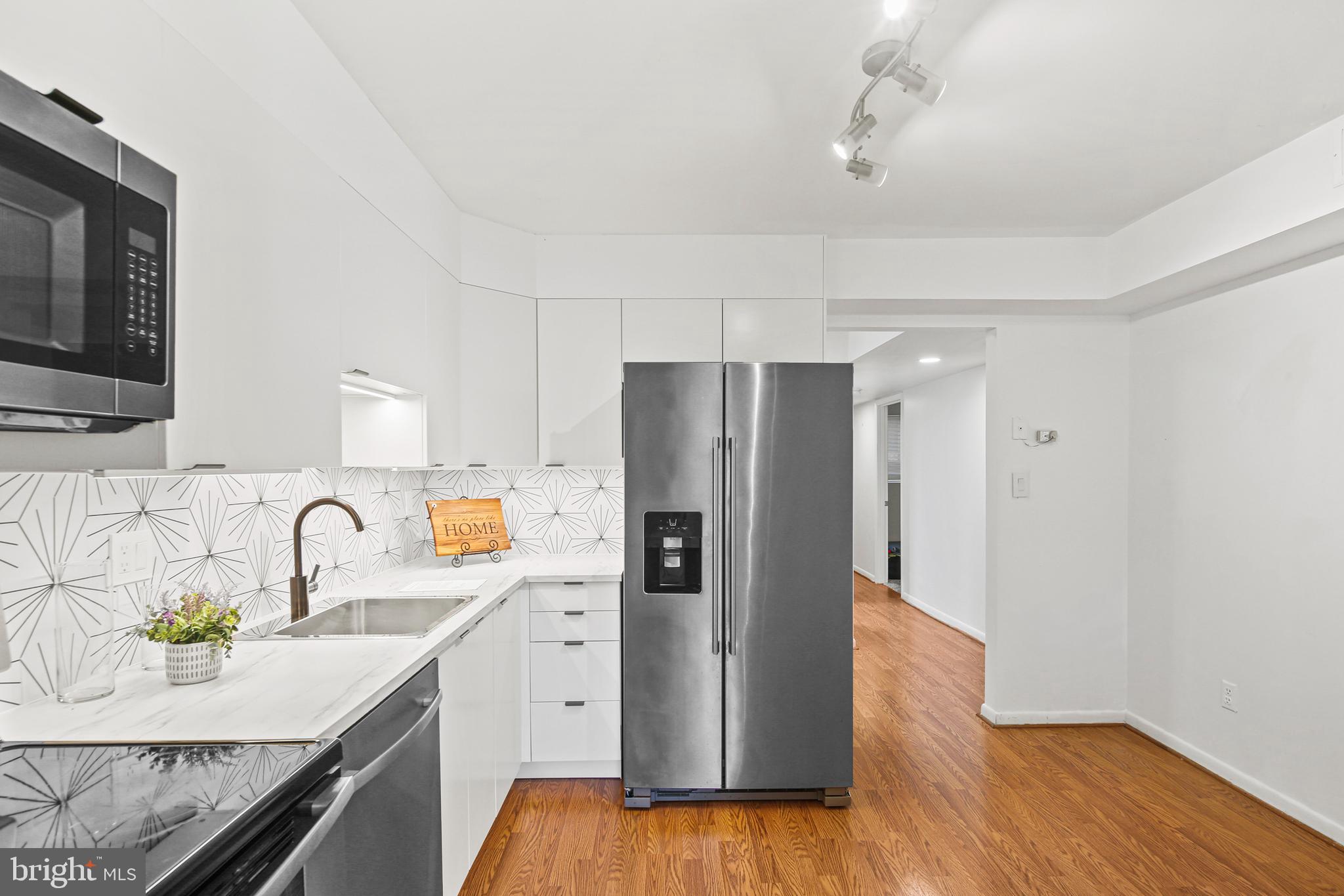 MAYS CHAPEL VILLAGE - Residential Lease