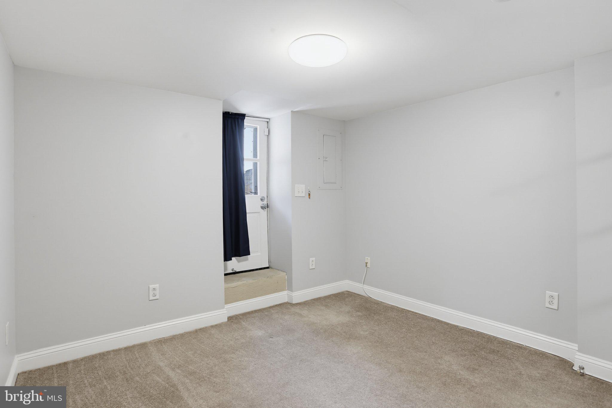 HIGHLANDTOWN - Residential