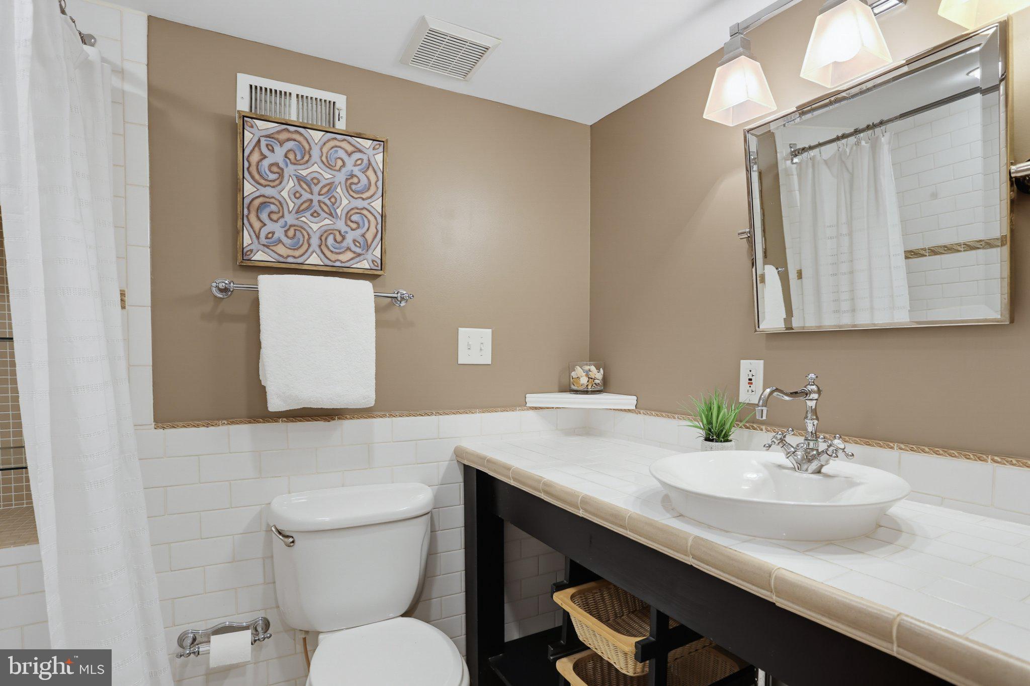 HIGHLANDTOWN - Residential
