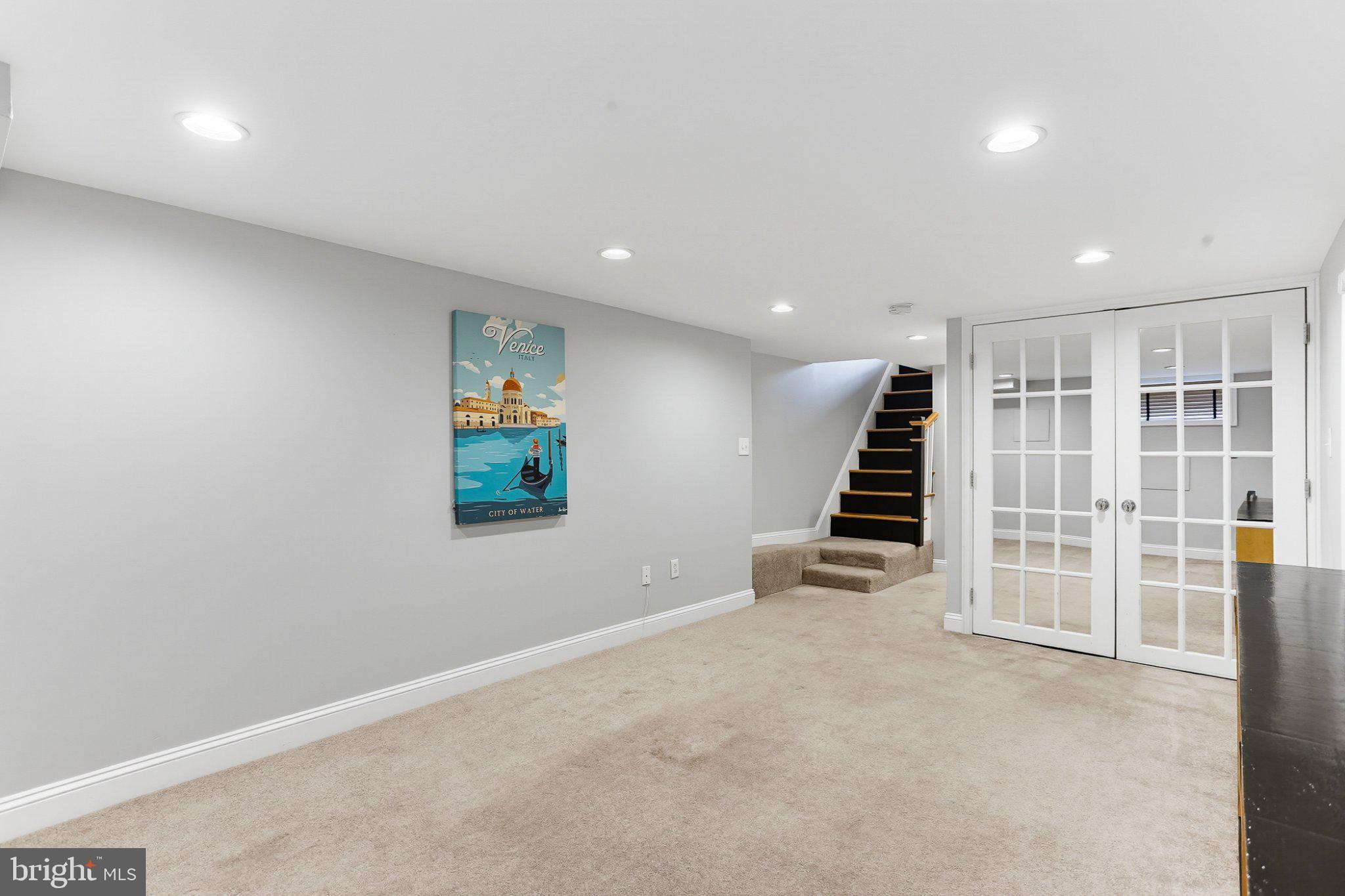 HIGHLANDTOWN - Residential