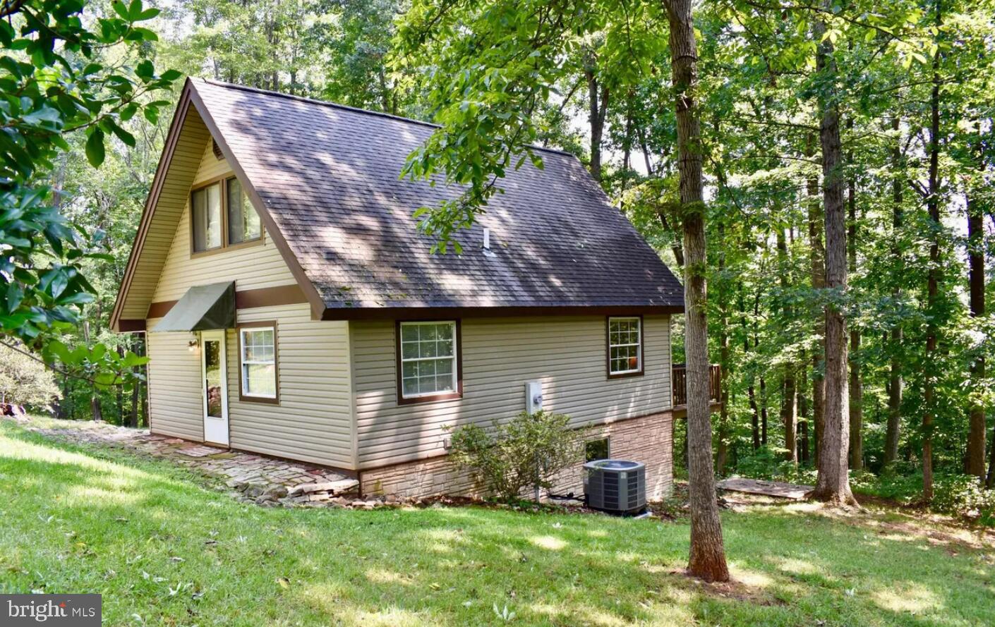 WHITE OAK LAKE - Residential