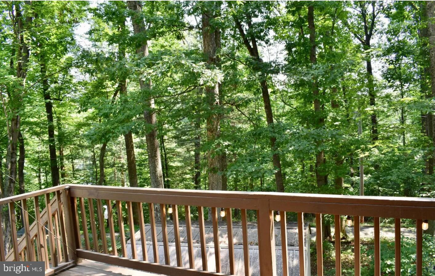 WHITE OAK LAKE - Residential