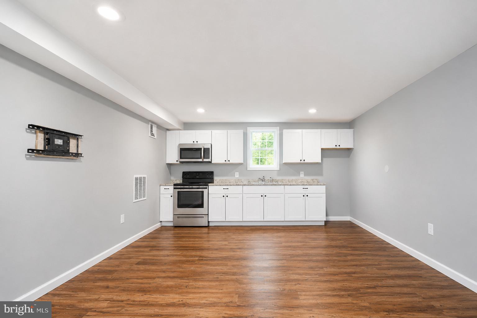 PALMDALE - Residential