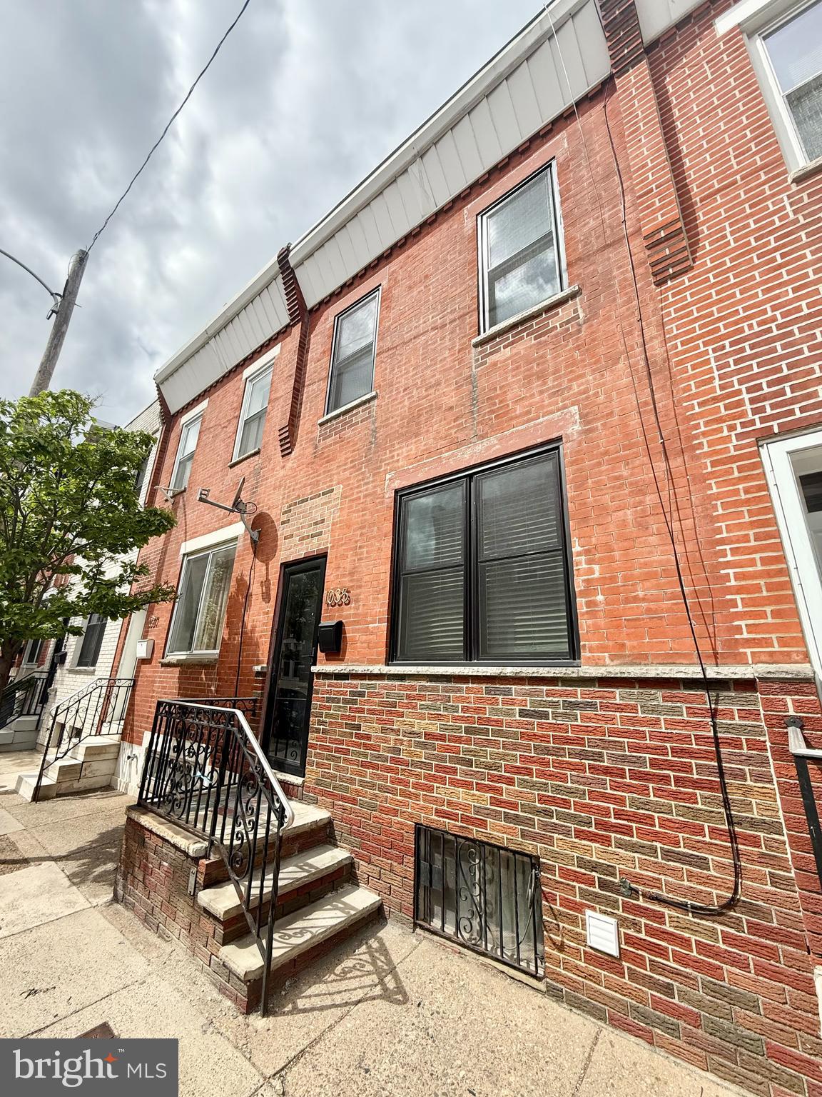 LOWER MOYAMENSING - Residential Lease