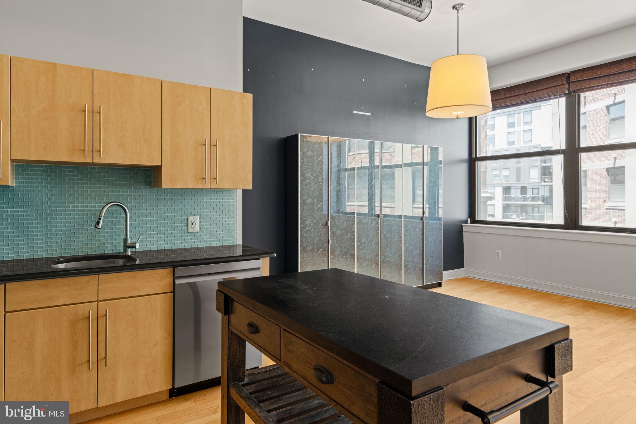AVENUE OF THE ARTS - Residential