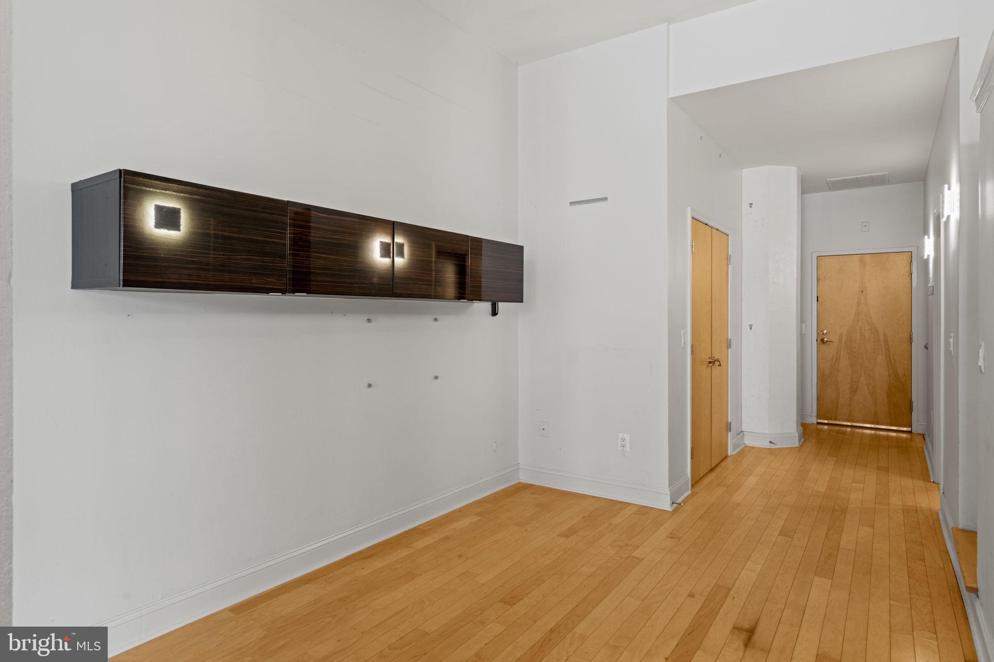 AVENUE OF THE ARTS - Residential