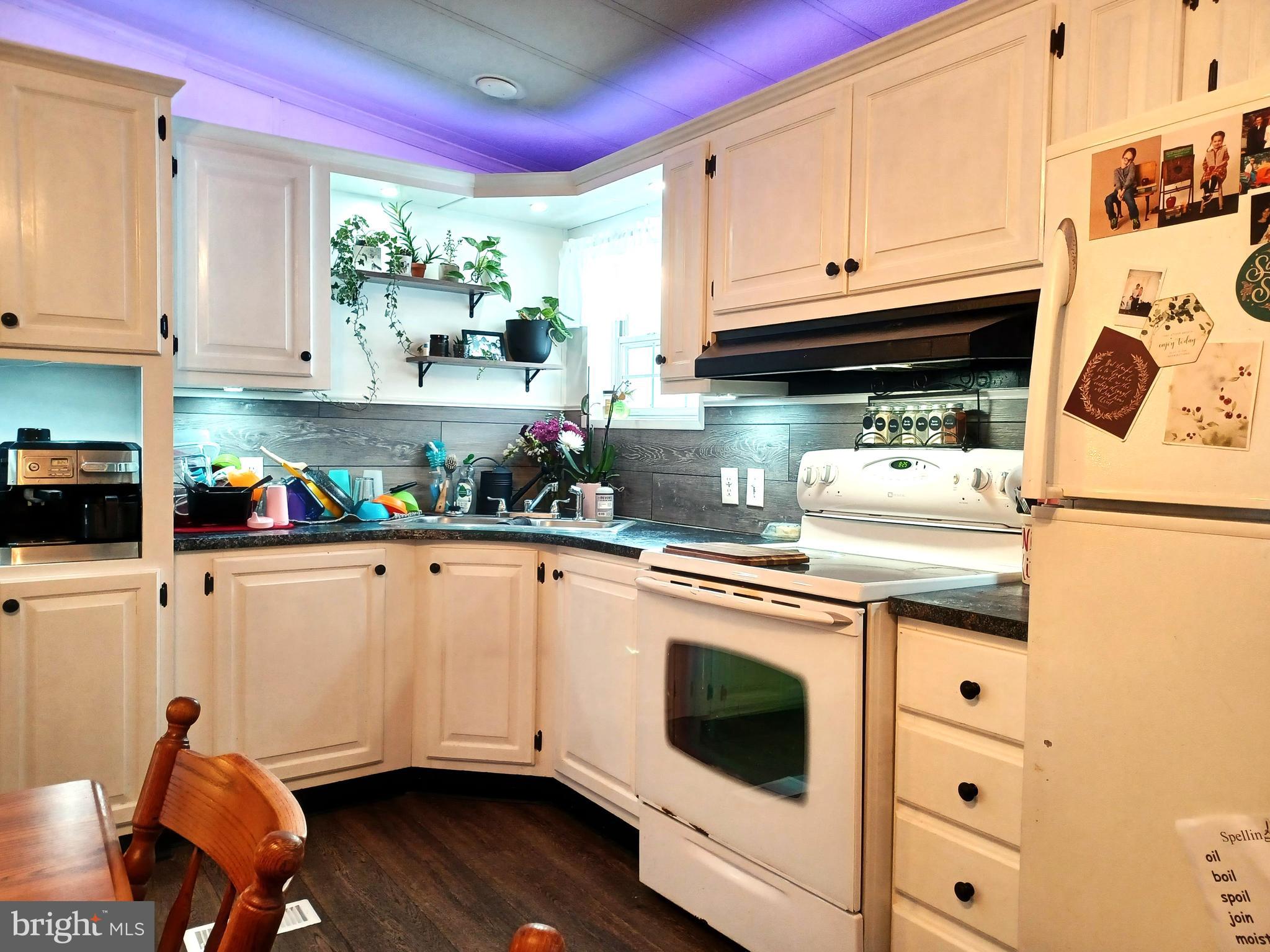 STONEY HILL MHP - Residential