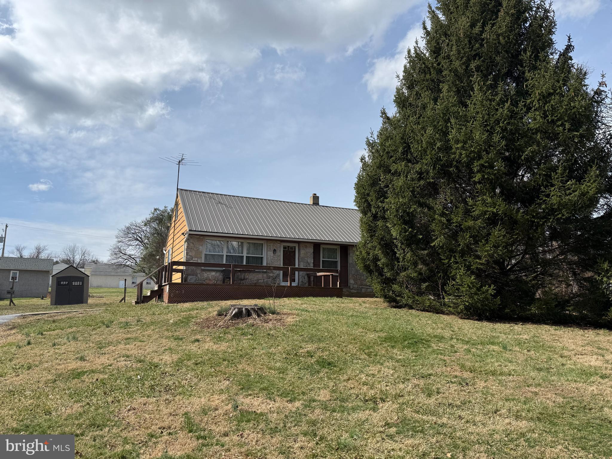 Perfect opportunity for an investment or affordable housing.  Located in Avon Grove School district and conveniently located near major roadways, shopping and restaurants.   Home offers 2/3 bedrooms and 1 1/2 baths.  Public records are incorrect for lot size.  Home sits on approximately 1 acre.
