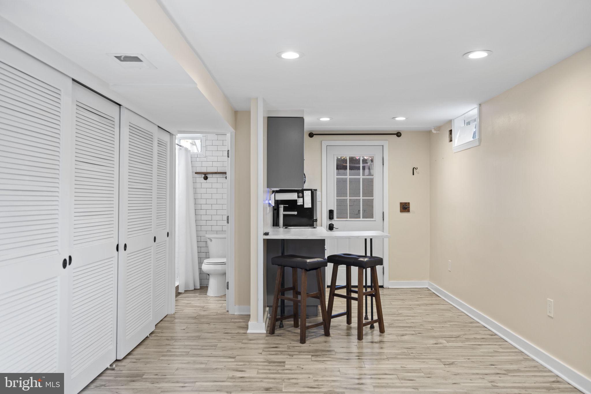 BEACON MANOR - Residential