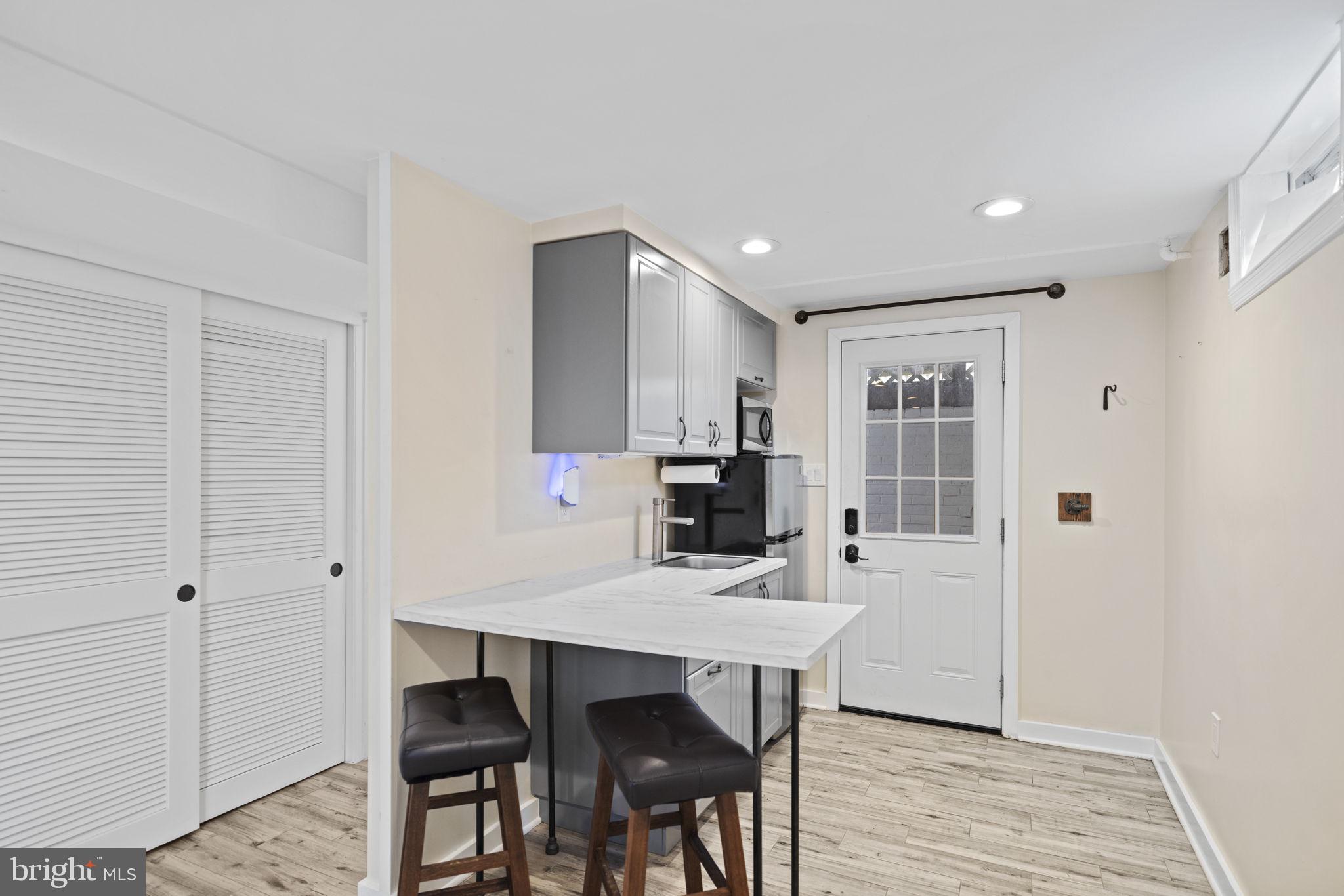 BEACON MANOR - Residential