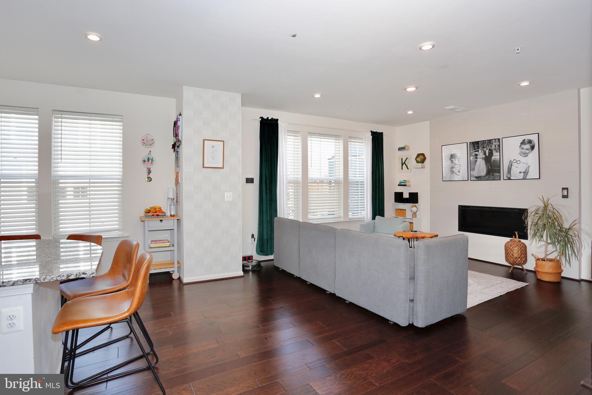 RIVERWALK AT CROFTON - Residential Lease