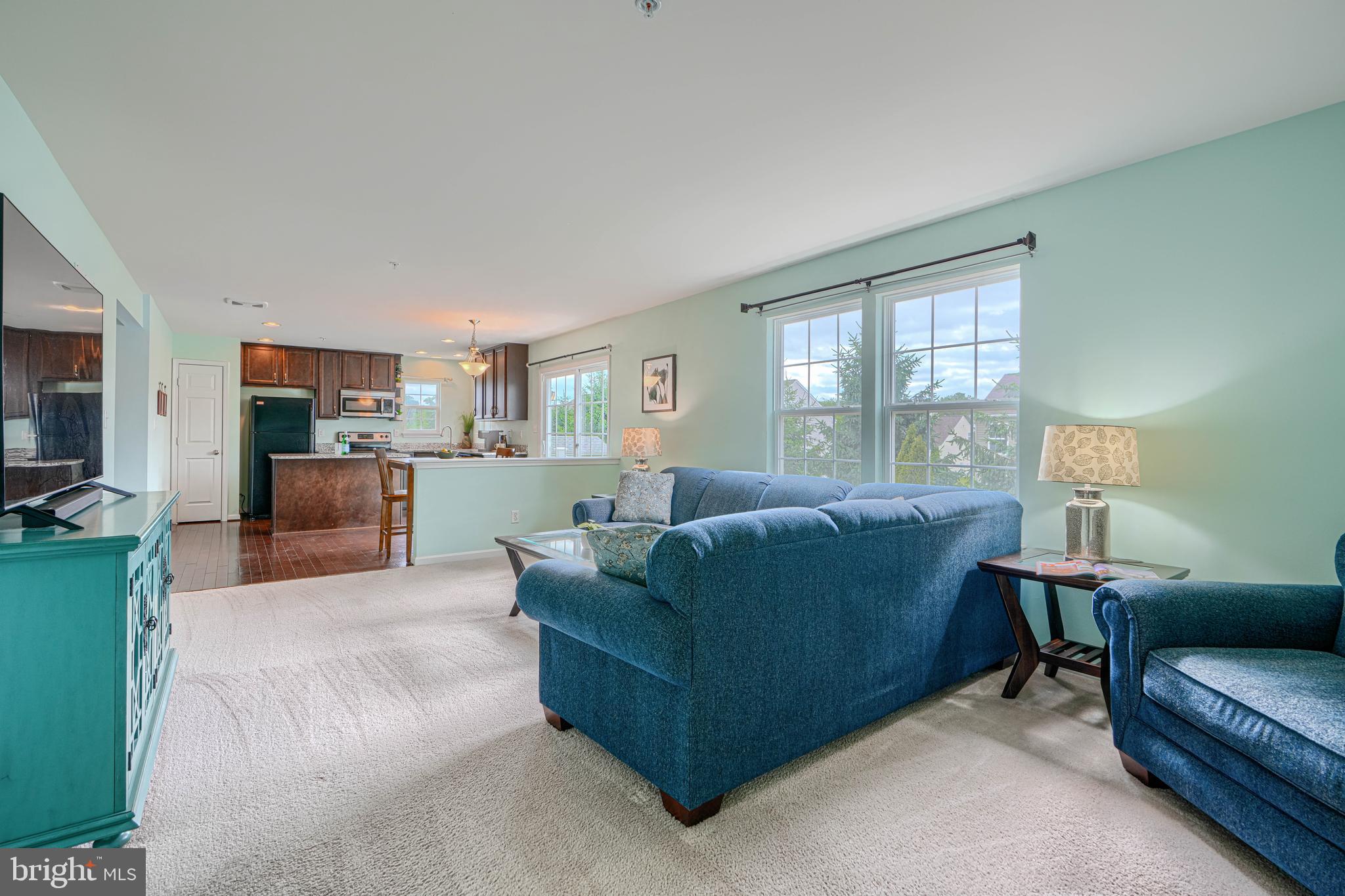 CREEKSIDE - Residential