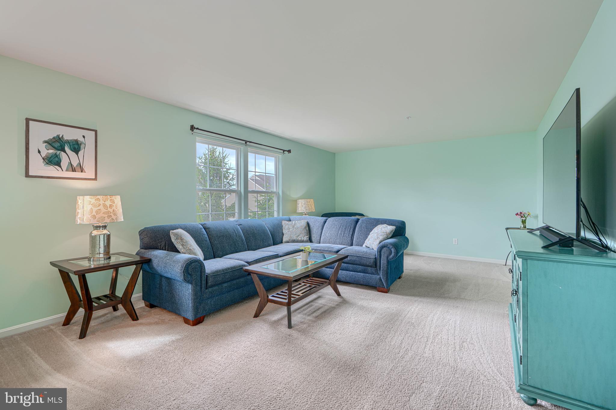 CREEKSIDE - Residential