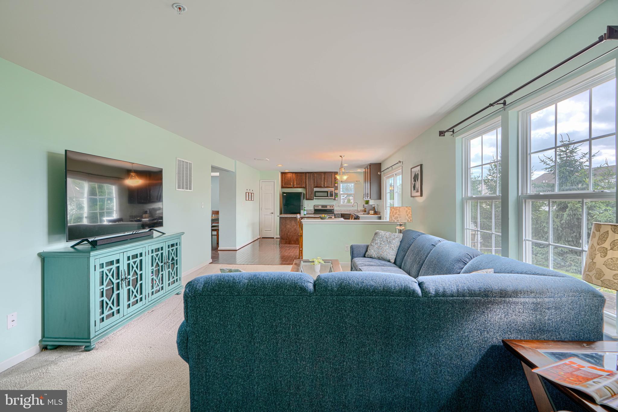 CREEKSIDE - Residential