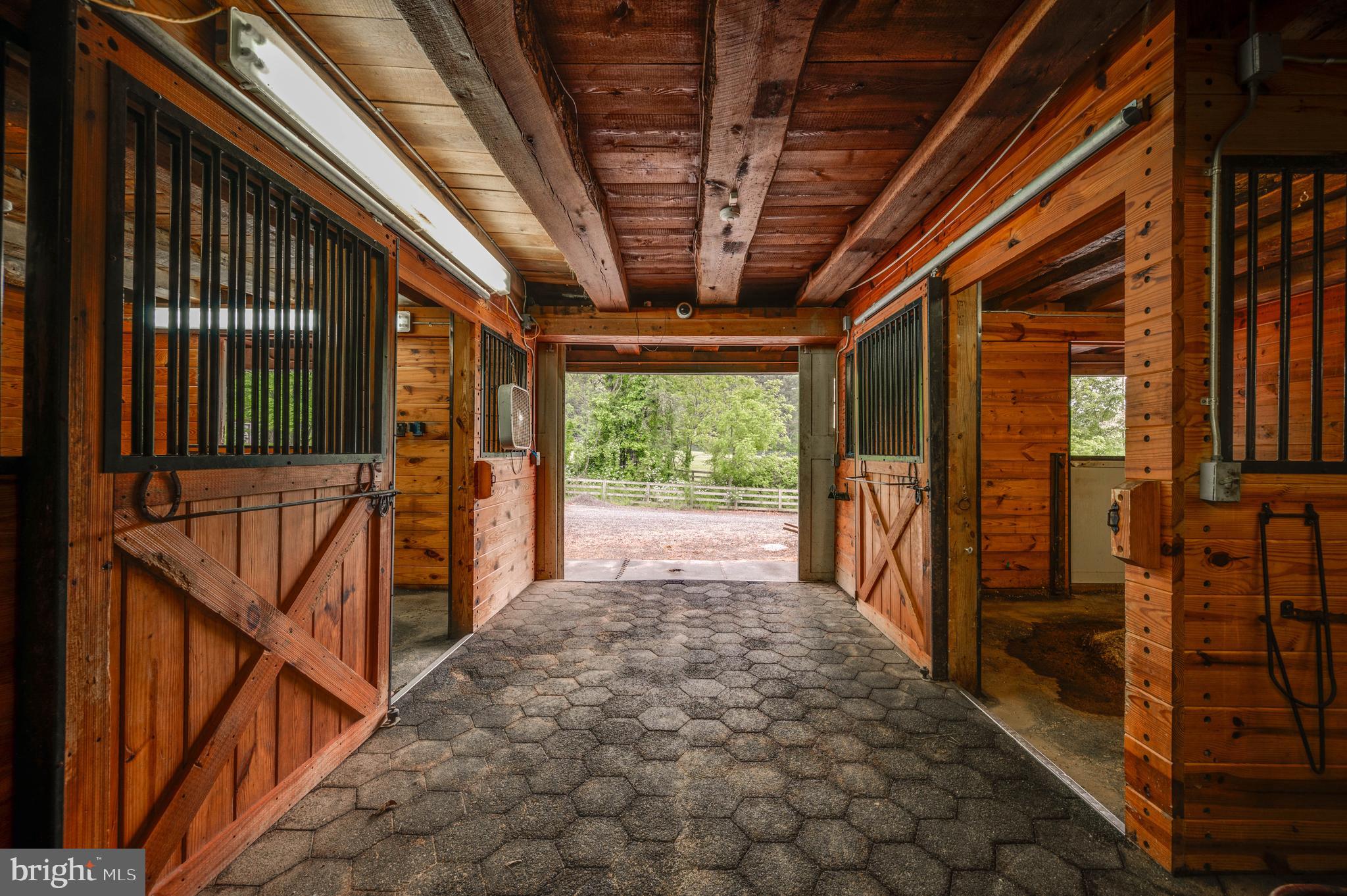 NOTTINGHAMSHIRE FARMS - Residential