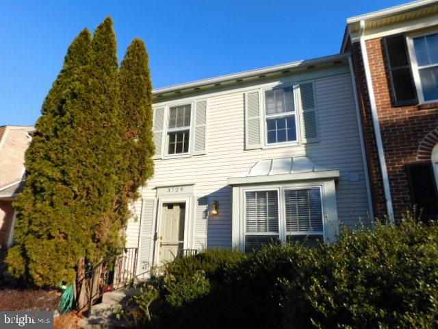 Stylish and spacious throughout! Light and airy three bedroom, two full bath/two half bath townhouse in highly sought-after Foxfield Community.  The main level features a generously-sized kitchen with Whirlpool appliances and lots of gathering space/living area. Upstairs features three nicely-sized bedrooms with pristine bathrooms. The basement level is fully finished with brand-new carpet and a new HE washer/dryer. The outdoor balcony backs up to green space and there are two reserved parking spots right up front. Tenants will enjoy pool and tennis just up the street. Pets welcome on approval. Commuter’s dream right near FFX Co Parkway, 50 and the new 66 toll lanes right near Fair Oaks - set squarely in a solid FCPS school pyramid (Chantilly HS/Franklin MS/Lee’s Corner ES).