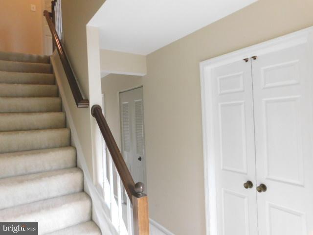 FOXFIELD - Residential Lease