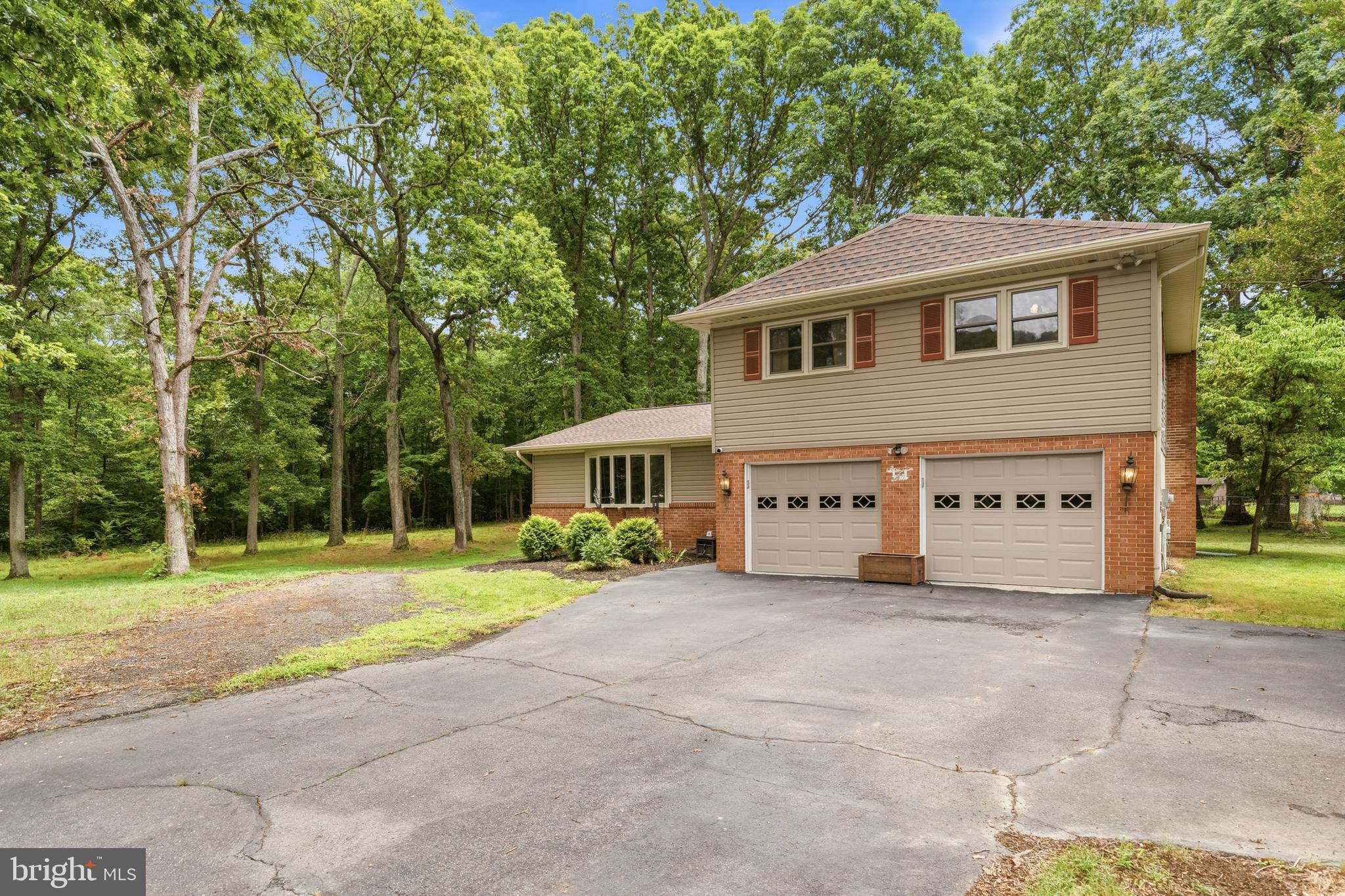 LAUREL ACRES SUB - Residential