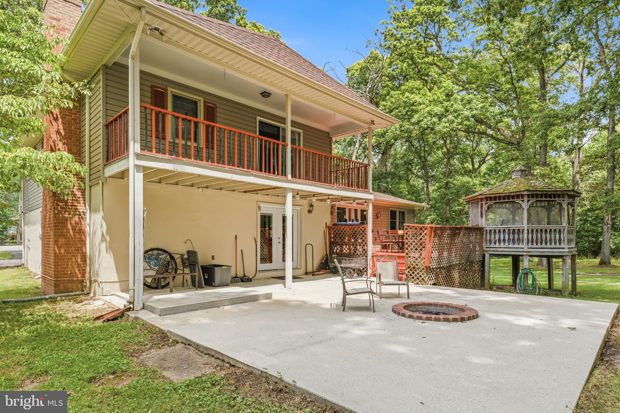 LAUREL ACRES SUB - Residential