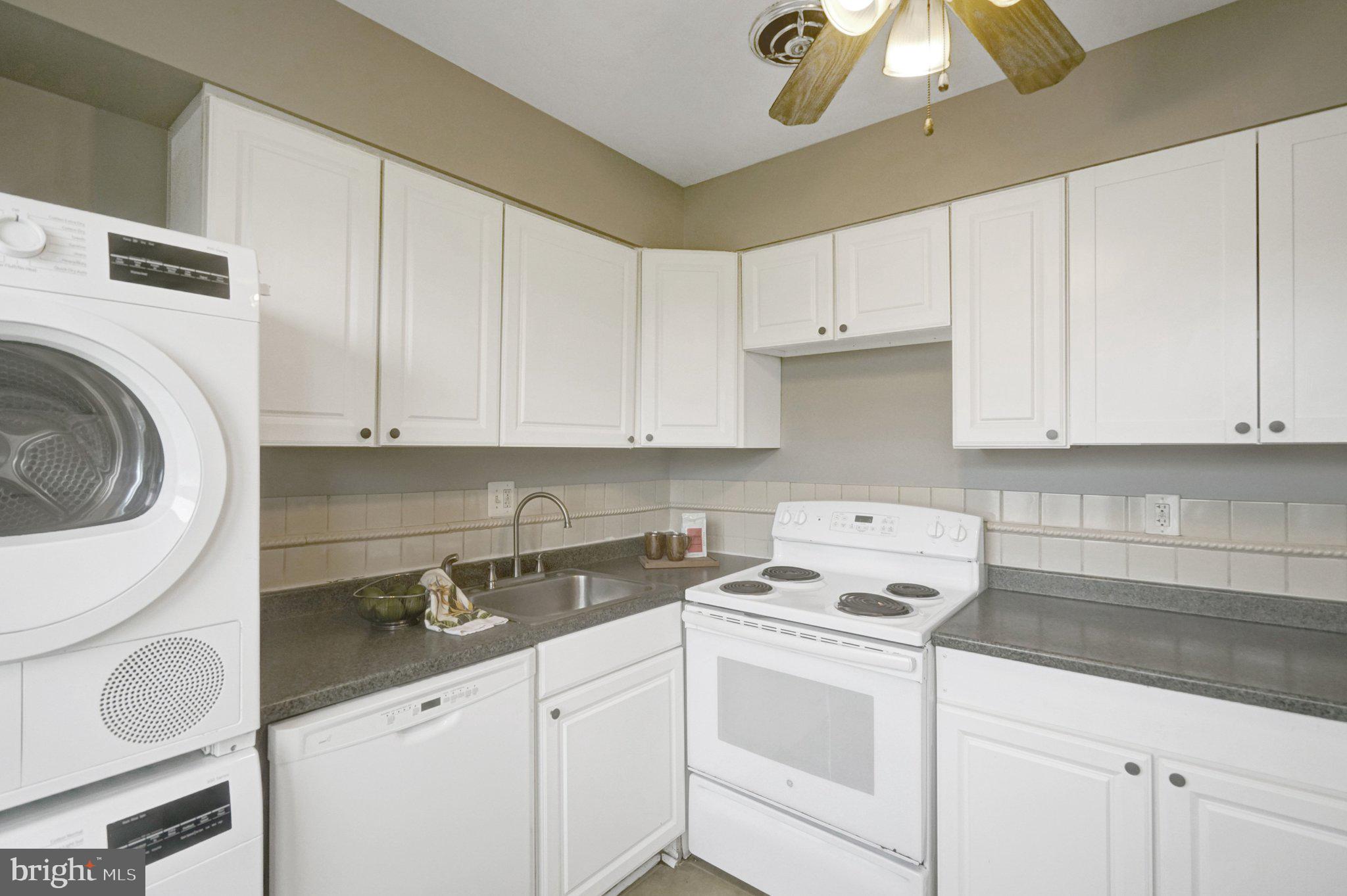 PINEWOOD SOUTH - Residential