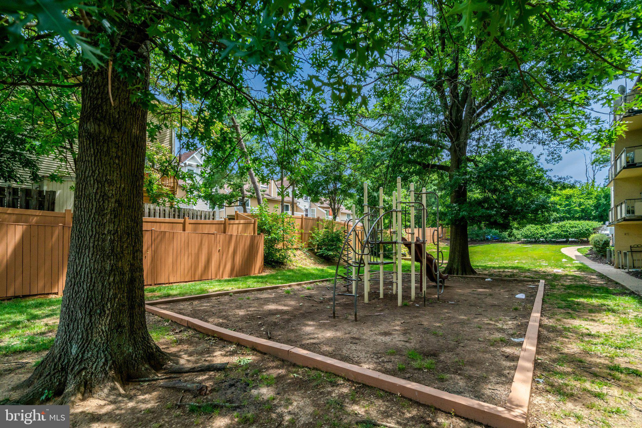 PINEWOOD SOUTH - Residential